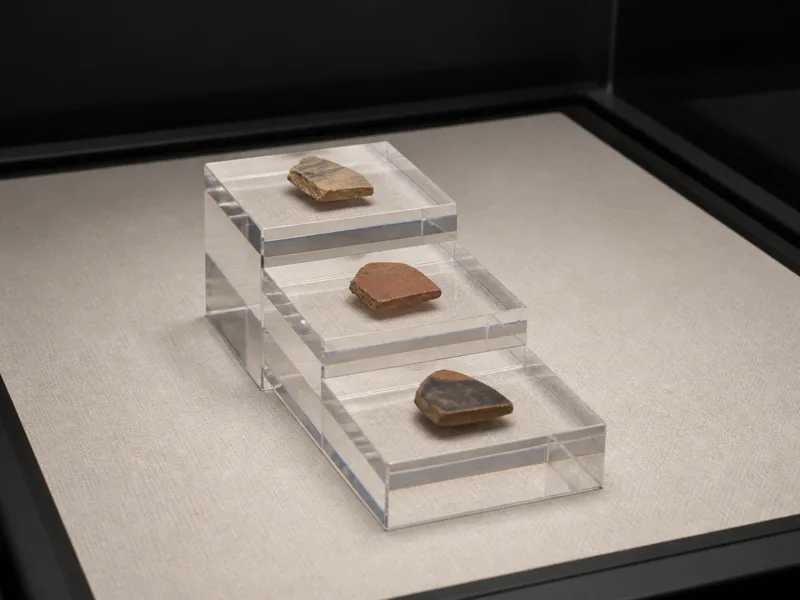 Acrylic Risers & Mounts for museum and gallery display