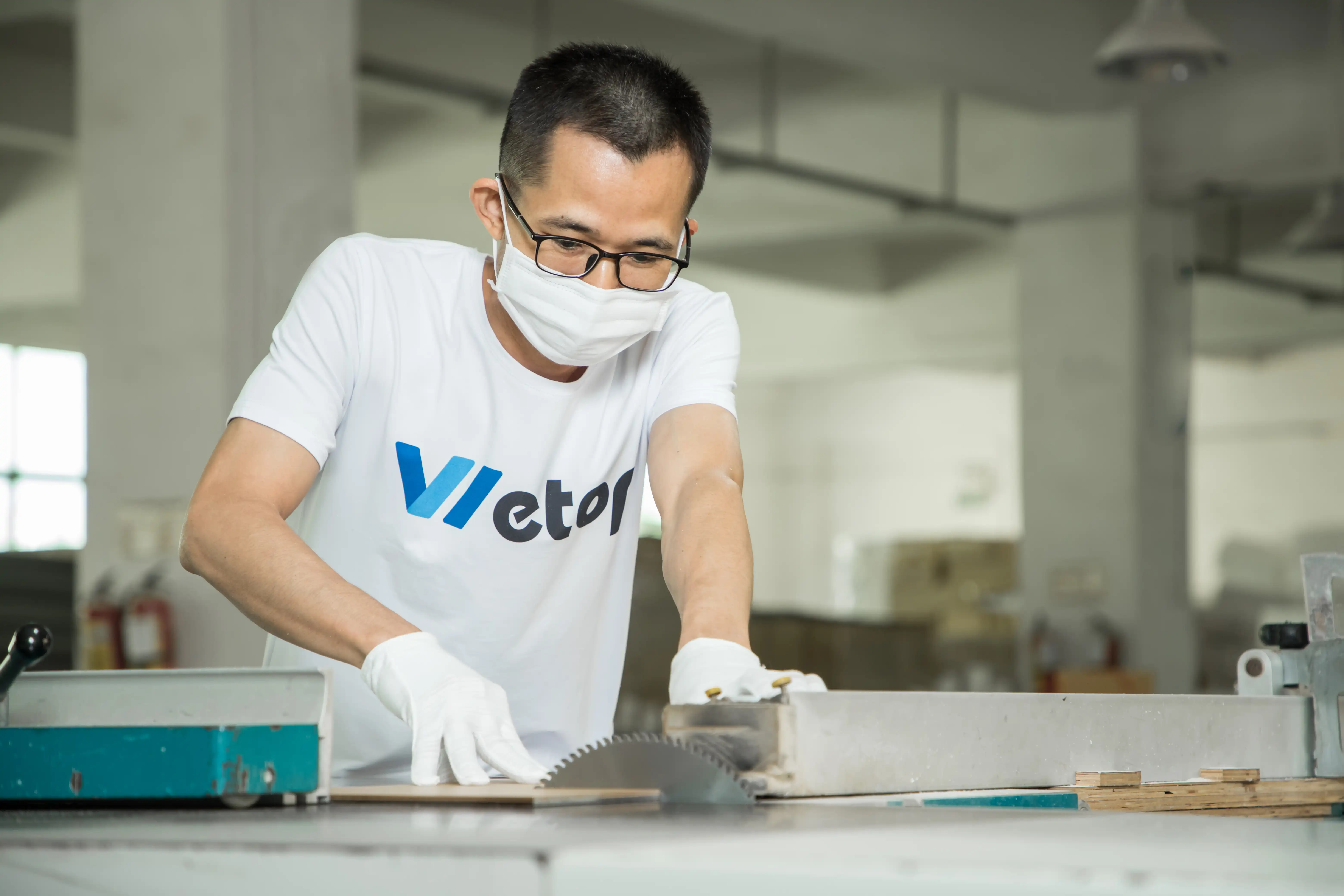 Material cutting